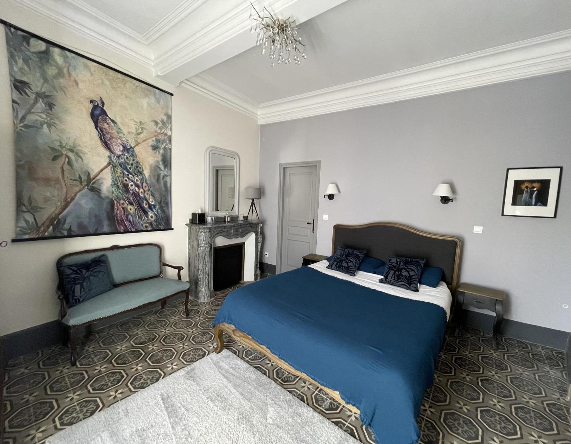 L'Oiseau Bleu Peacock Bed & Breakfast Roubia Екстериор снимка