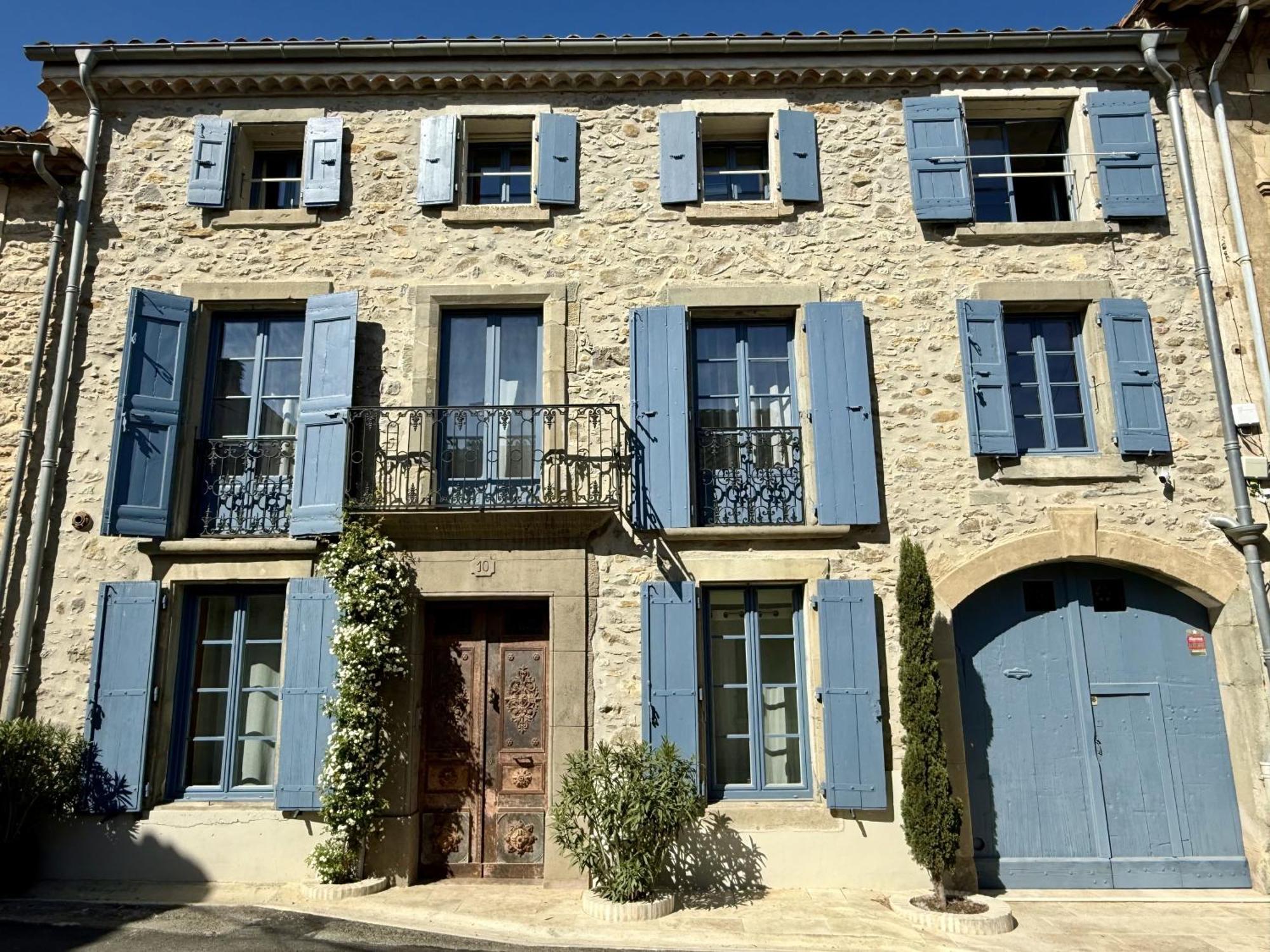 L'Oiseau Bleu Peacock Bed & Breakfast Roubia Екстериор снимка